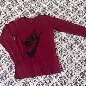 Nike Boys Long Sleeves Shirt Size 6 NWT